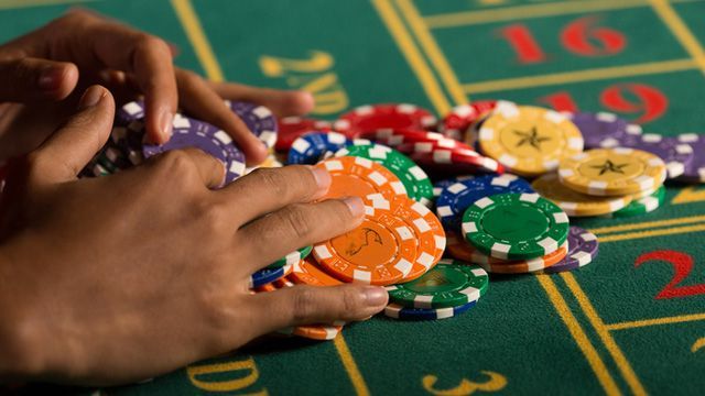 Cash Royal Casino کھلاڑیوں کے لیے لائیو کیسینو سیکشن